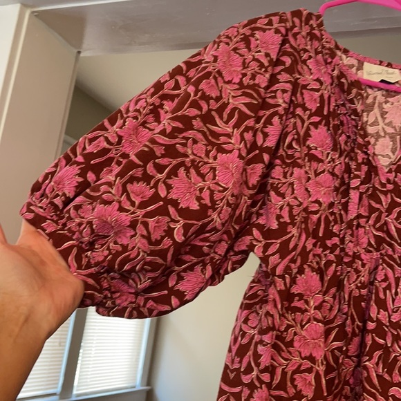 Universal Thread - Picture 4 of 4